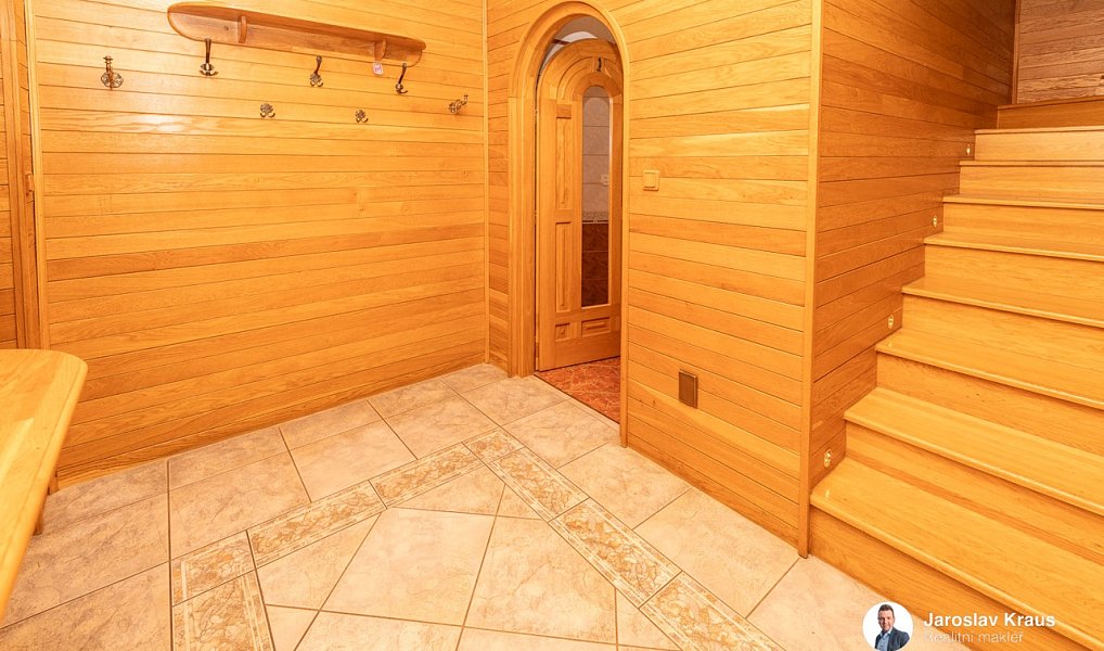 Prodej domu 250 m² s pozemkem 769 m², Nechanice – náhled fotky 15