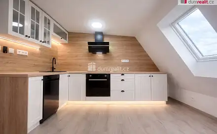 Pronájem bytu 2+kk 66 m²
