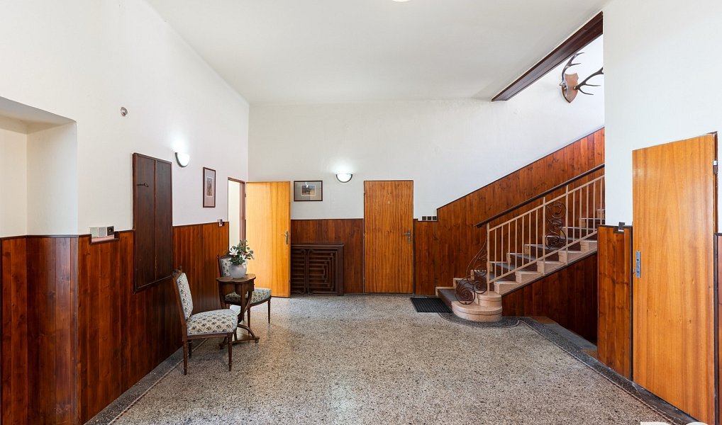 Prodej domu 680 m² s pozemkem 5 000 m², Cvikov – náhled fotky 21