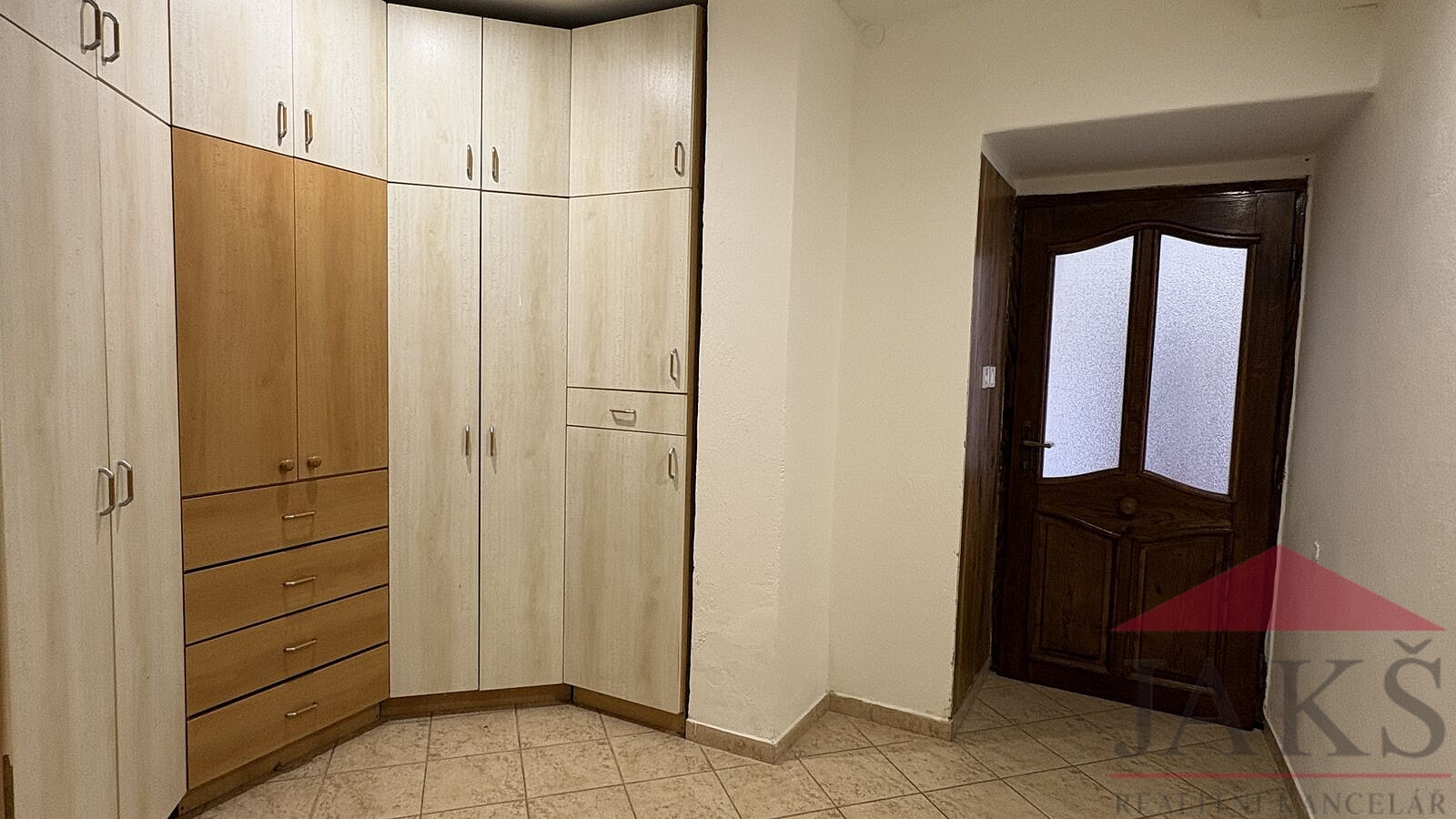 Prodej domu 200 m² s pozemkem 808 m² – fotografie 5