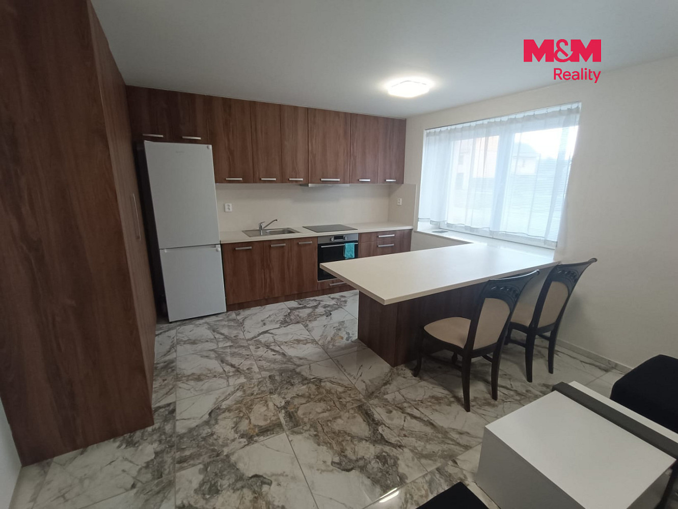 Pronájem bytu 1+1 37 m² — photo 2