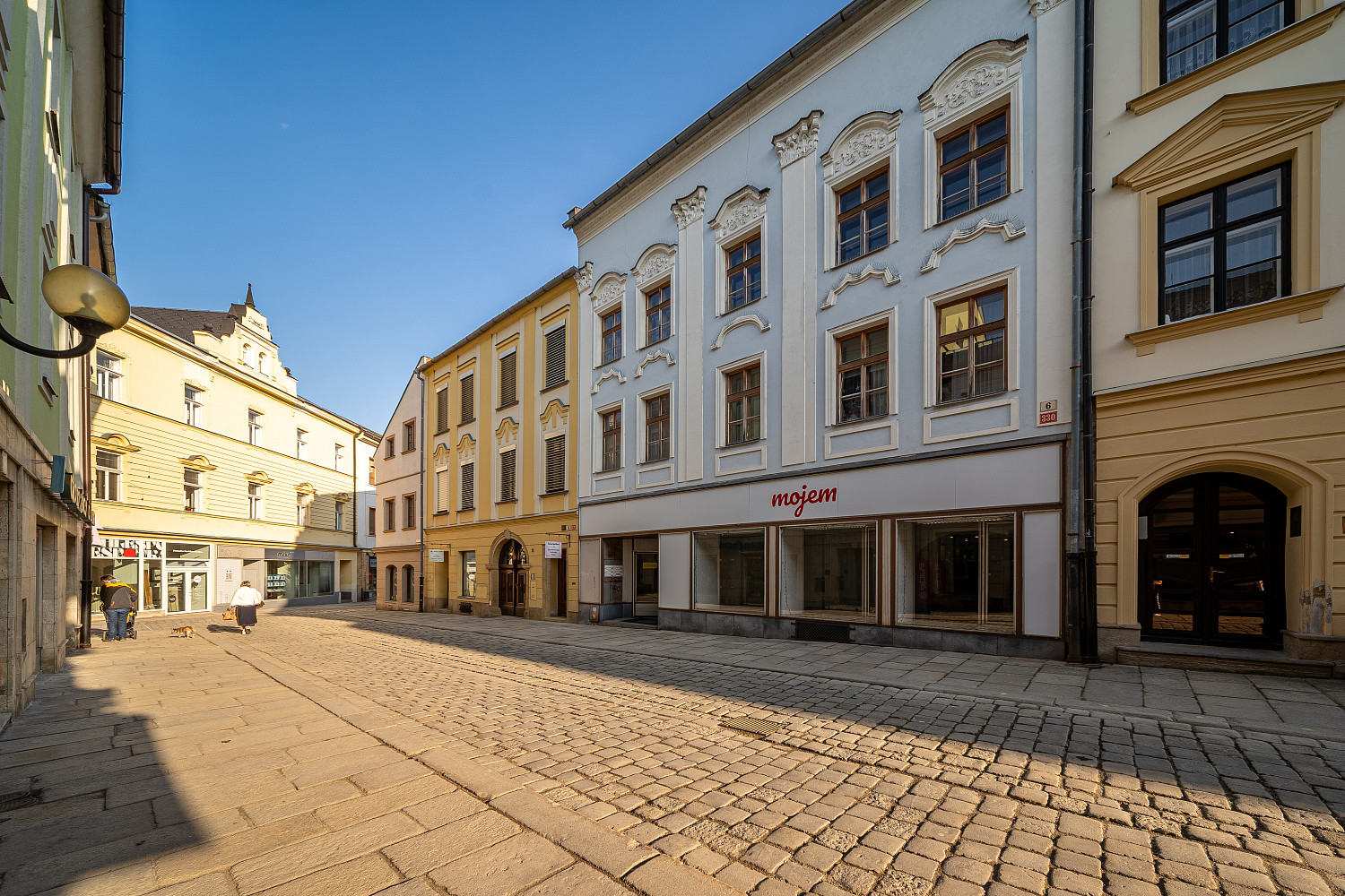Prodej nájemního domu, činžáku 700 m²
