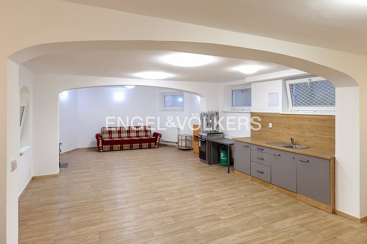 Pronájem bytu 3+kk 88 m² — photo 3