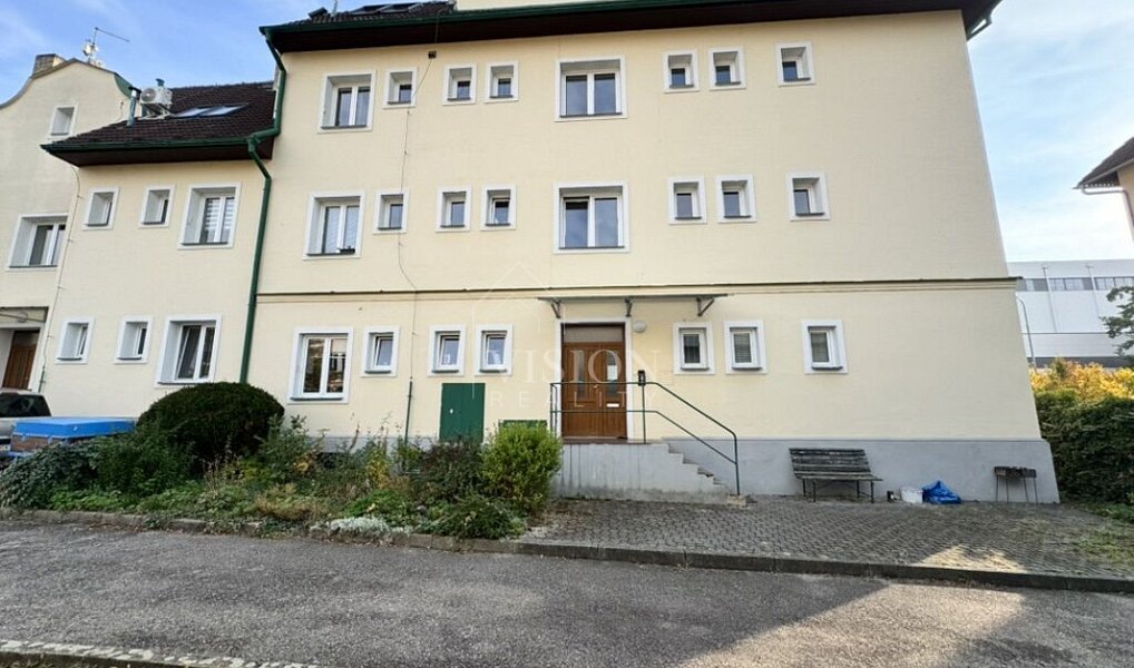 Pronájem bytu 2+1 45 m², České Budějovice – fotka 1 z 17