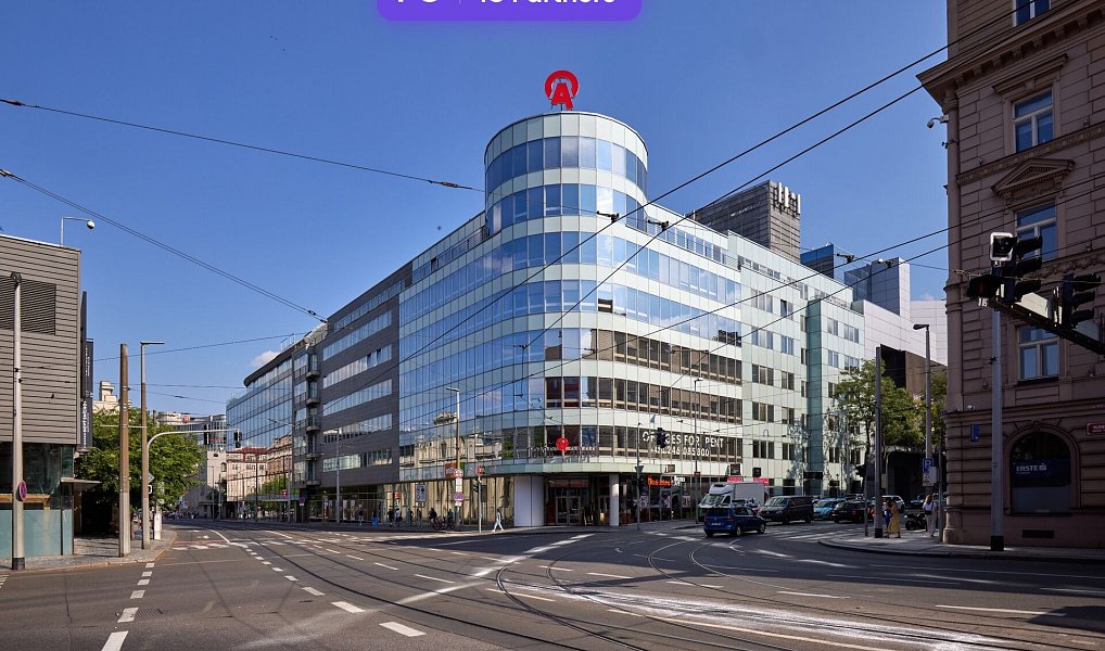 Pronájem kanceláře 356 m², Praha – náhled fotky 9