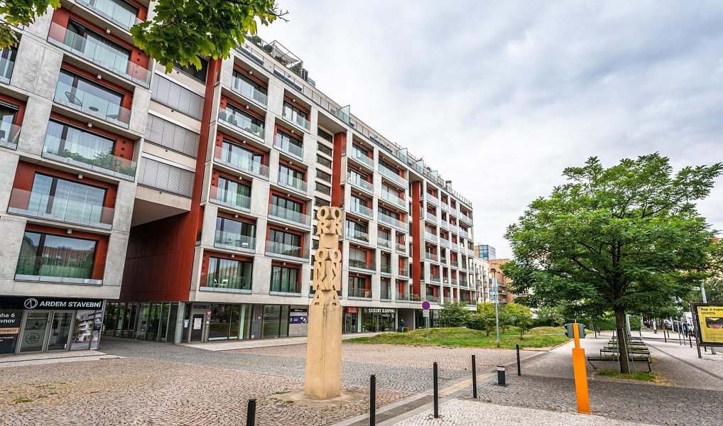 Pronájem bytu 2+kk 65 m², Praha – náhled fotky 15