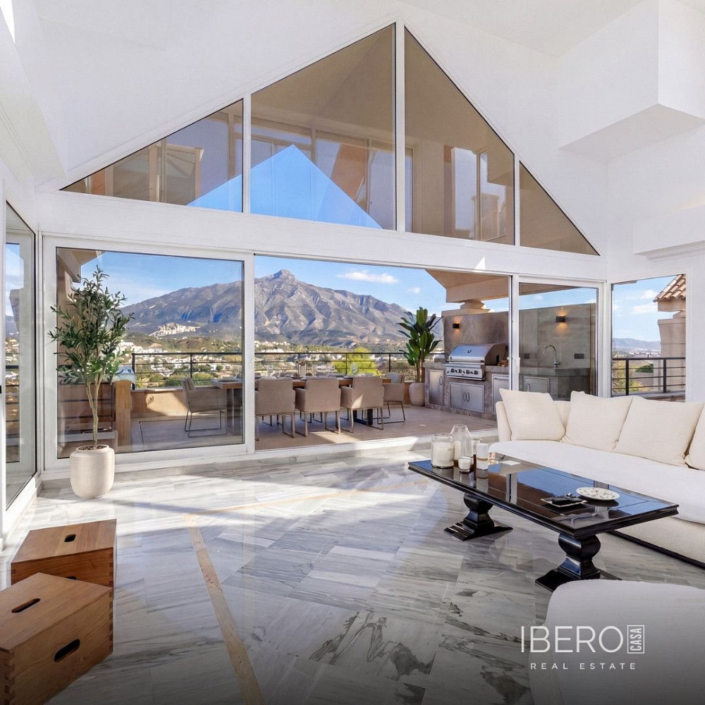 Piso 4+kk – Marbella, Nueva Andalucía - Vista 2