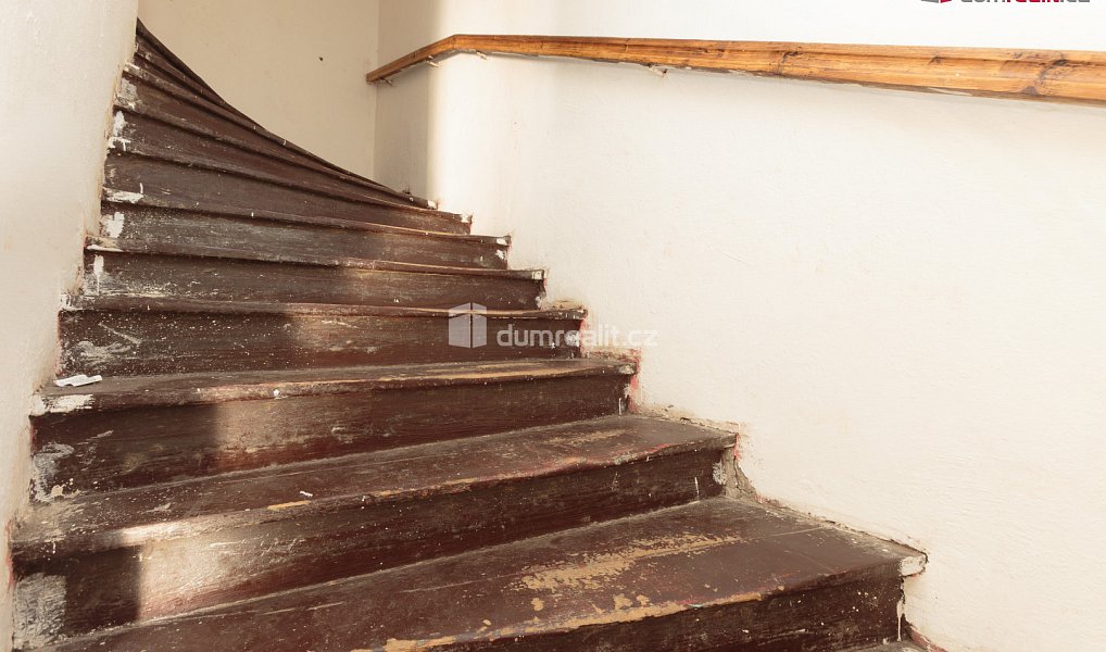 Prodej domu 360 m² s pozemkem 657 m², Králův Dvůr – náhled fotky 19