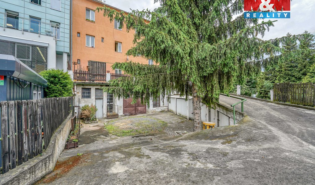 Prodej nájemního domu, činžáku 560 m², Praha – náhled fotky 18