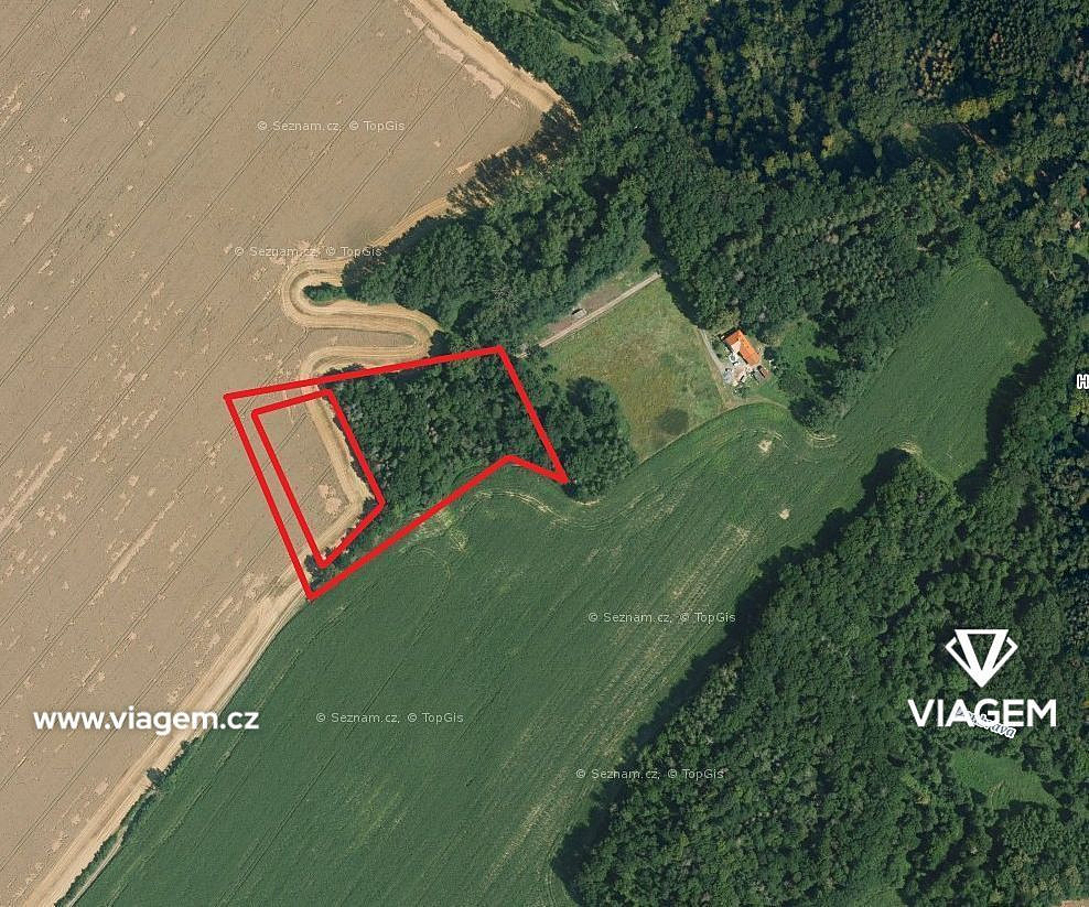 Pole 13 975 m², Podíl 15 % o výměře 2 071 m²
