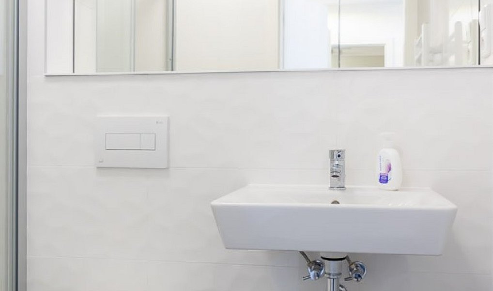 Pronájem bytu 1+kk 18 m², Praha – náhled fotky 9