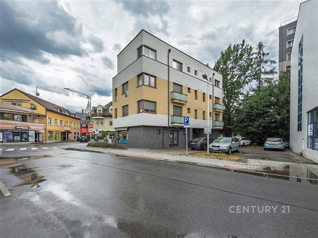 Pronájem bytu 2+kk 55 m² — photo 2