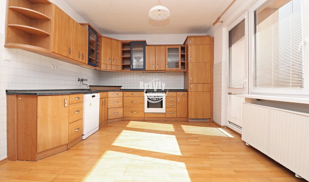 Prodej domu 250 m² s pozemkem 1 309 m², Jihlava – náhled fotky 13