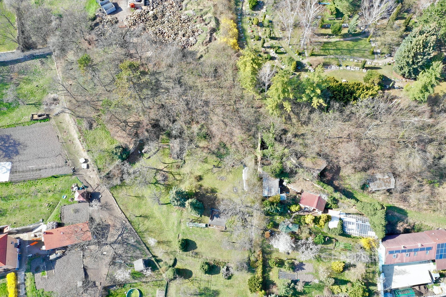 Prodej stavebního pozemku 2 725 m² – fotografie 4