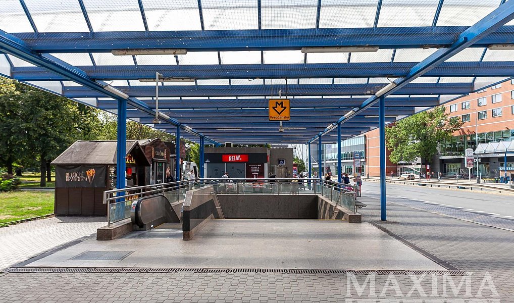 Prodej bytu 3+1 78 m², Praha – náhled fotky 26