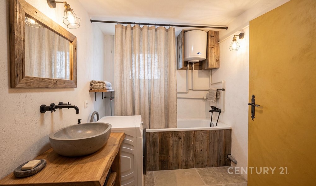 Prodej domu 458 m² s pozemkem 351 m², Stachy – náhled fotky 12