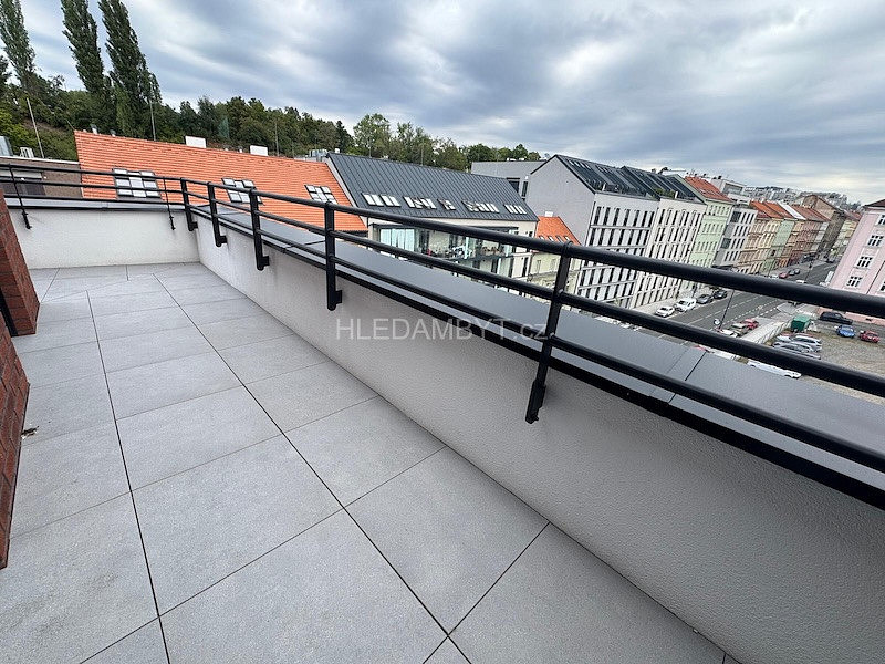 Pronájem bytu 1+kk 35 m²