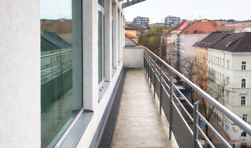 Pronájem kanceláře 175 m², Praha – náhled fotky 4