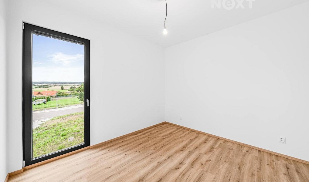 Prodej domu 214 m² s pozemkem 1 127 m², Březová – náhled fotky 11