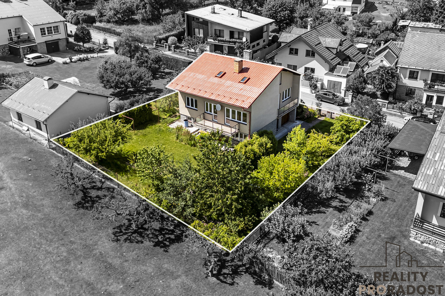 Prodej domu 250 m² s pozemkem 769 m²
