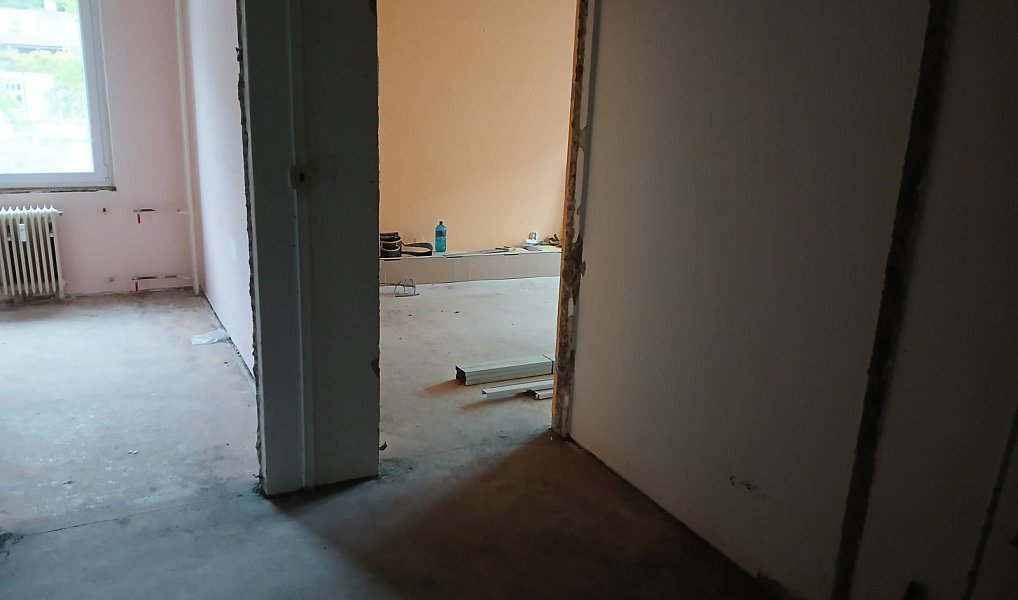 Prodej bytu 3+1 70 m², Hostinné – náhled fotky 3