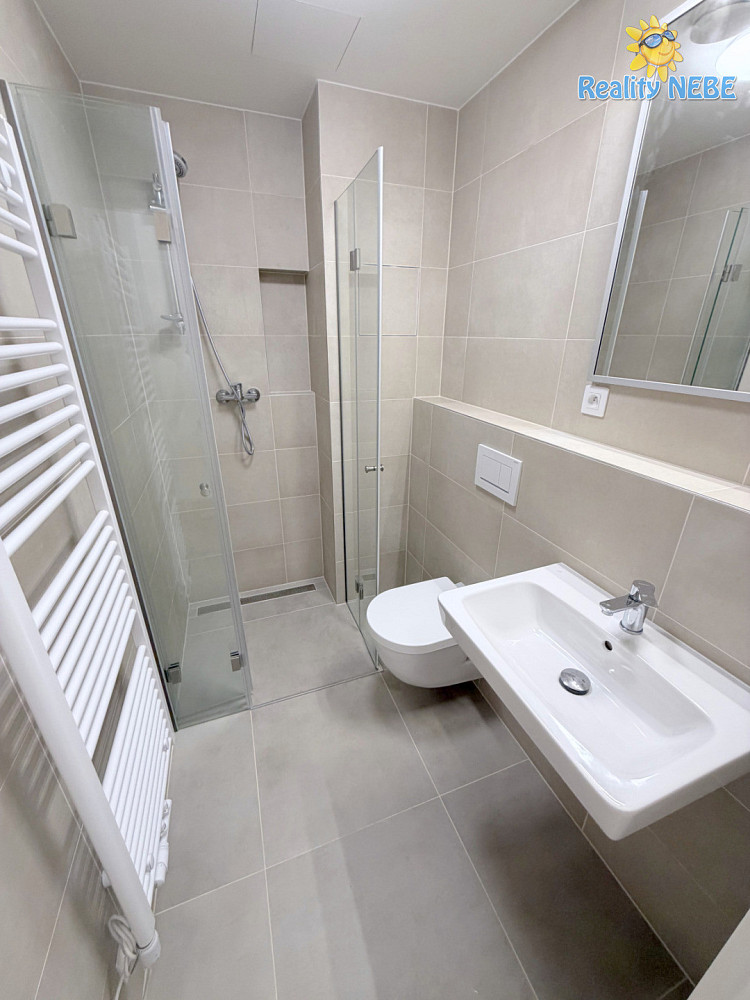 Pronájem bytu 1+kk 22 m² — photo 2