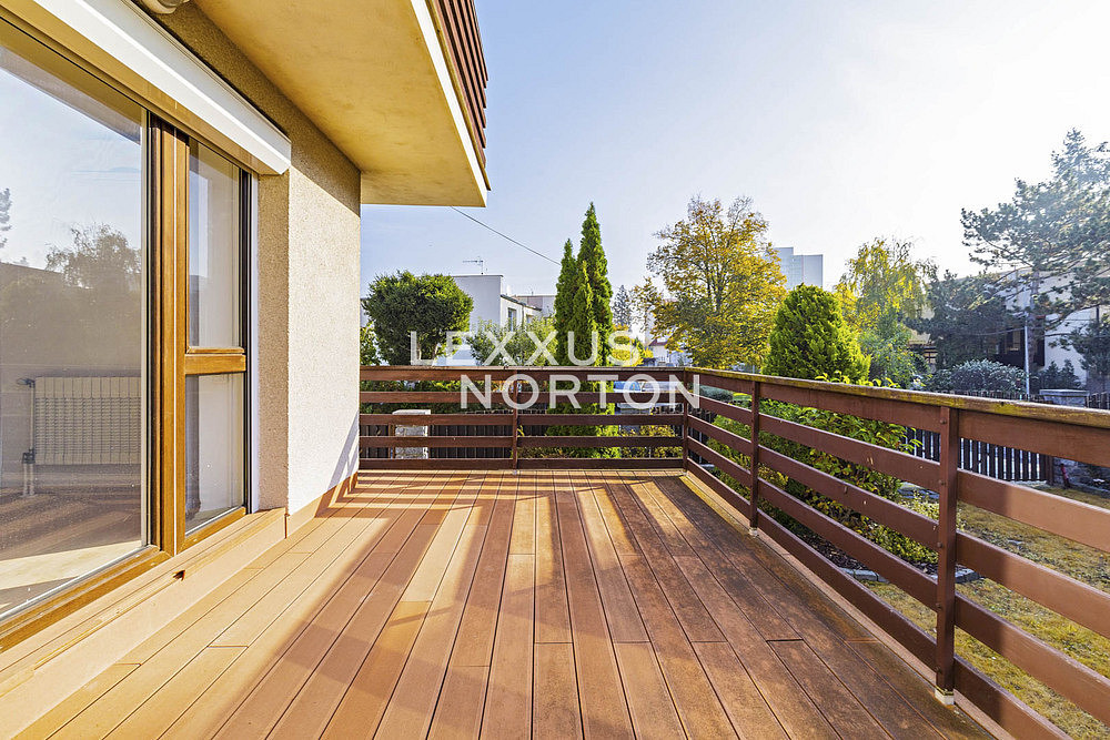 Pronájem domu 273 m² s pozemkem 824 m² – fotografie 3