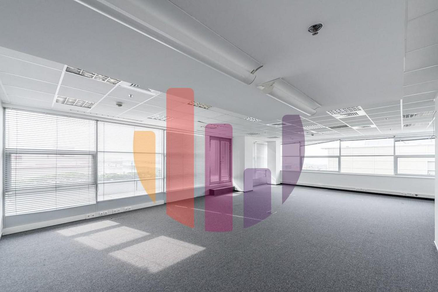 Pronájem kanceláře 1 092 m² — photo 4