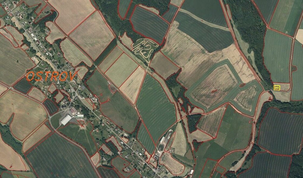 Prodej pole 1 500 m², Ostrov – náhled fotky 3