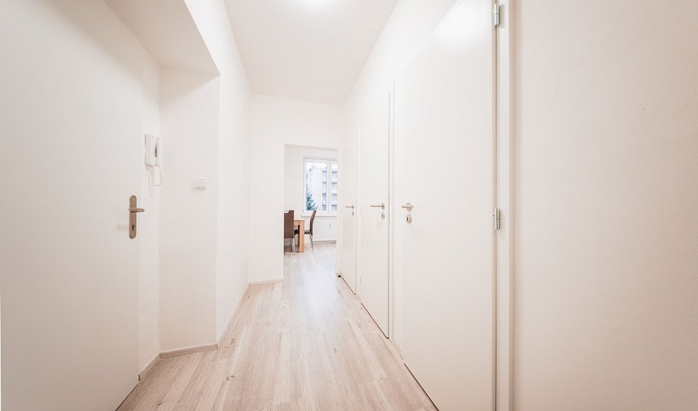 Pronájem bytu 2+1 56 m², Zlín – náhled fotky 13