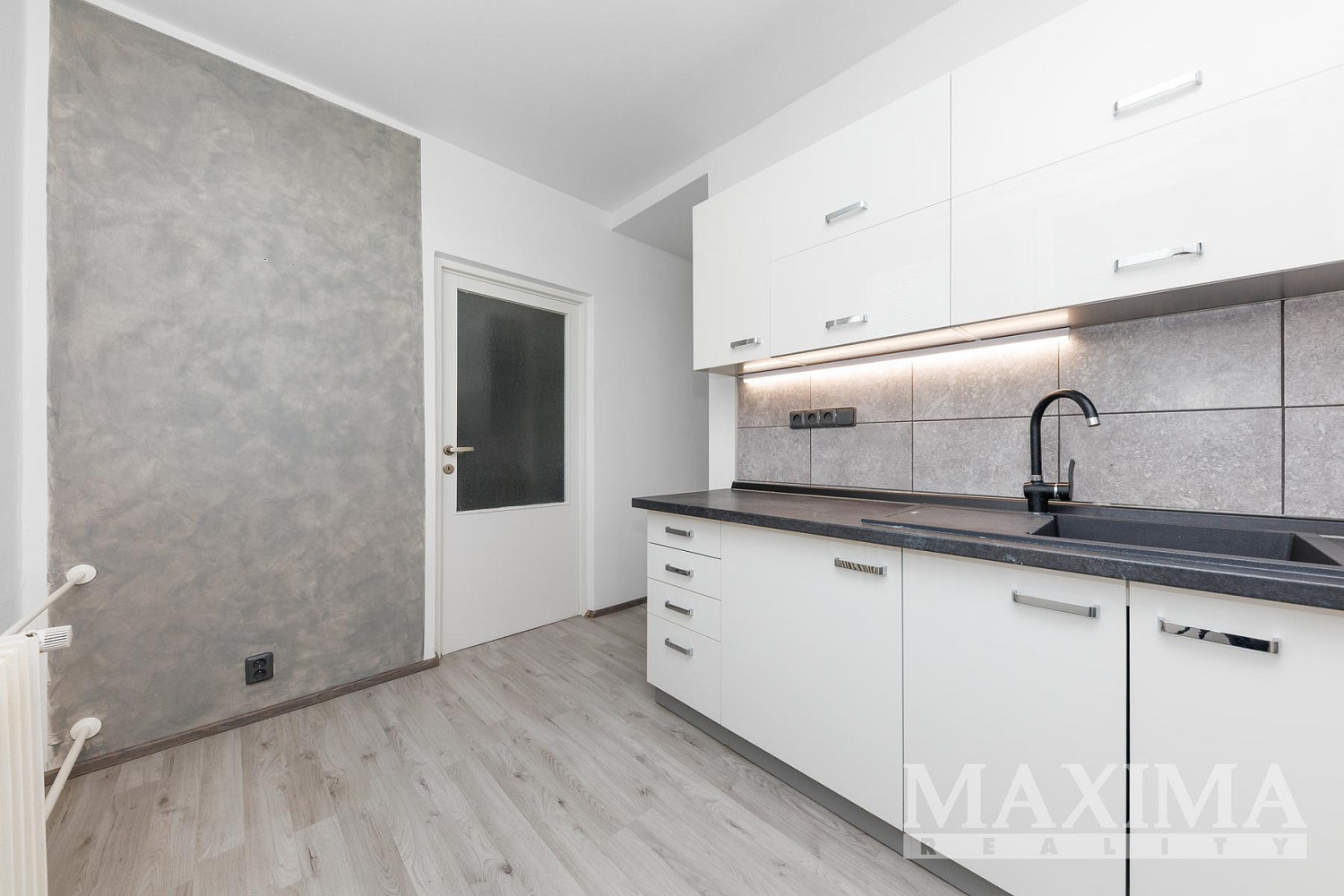 Pronájem bytu 1+1 38 m² – fotografie 2