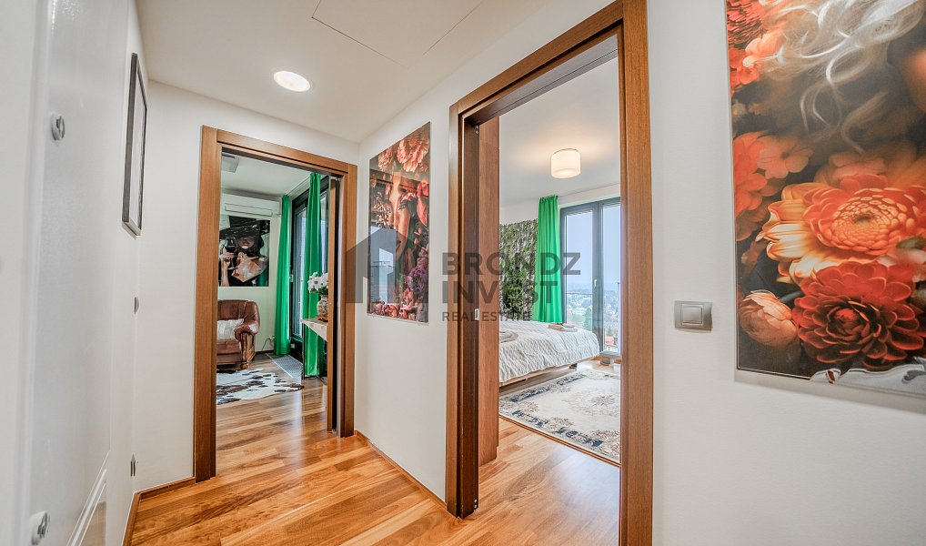 Pronájem bytu 2+kk 75 m², Praha – náhled fotky 9