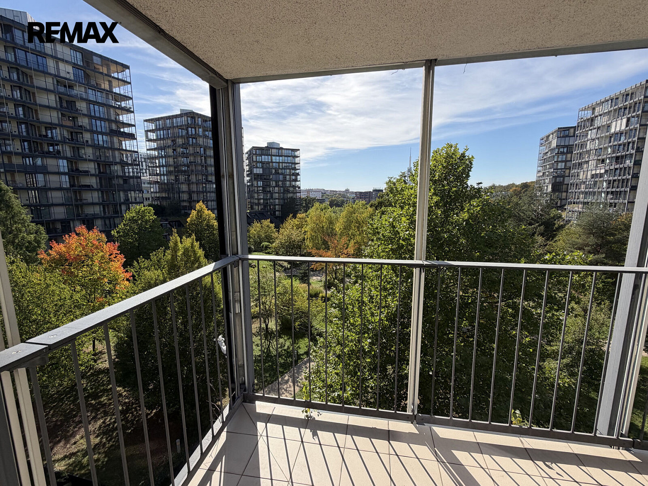 Pronájem bytu 1+kk 44 m² – fotografie 4