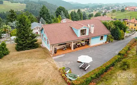Prodej domu 330 m² s pozemkem 3 188 m²