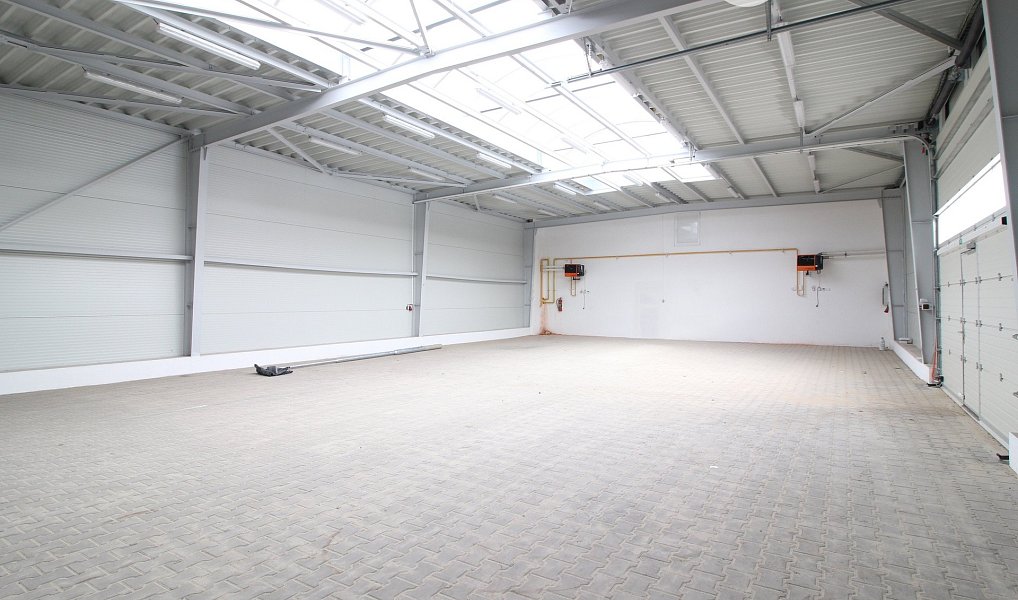 Pronájem výrobních prostor 246 m², Ivančice – náhled fotky 3