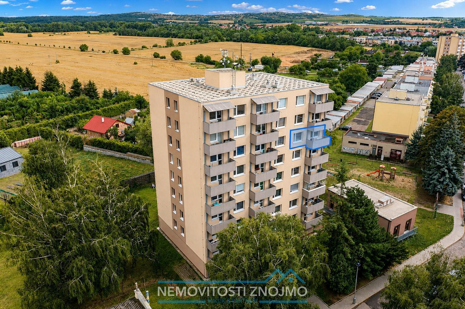 Pronájem zařízeného bytu 2+1 s lodžií, dům po revitalizaci, ul. Holandská, Znojmo