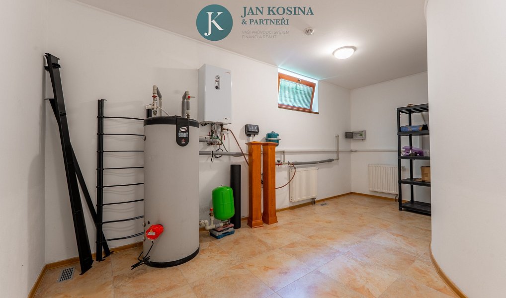 Prodej domu 236 m² s pozemkem 921 m², Hrusice – náhled fotky 35
