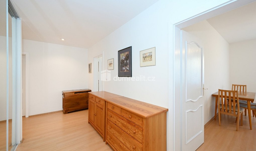 Prodej bytu 3+1 166 m², Praha – náhled fotky 19