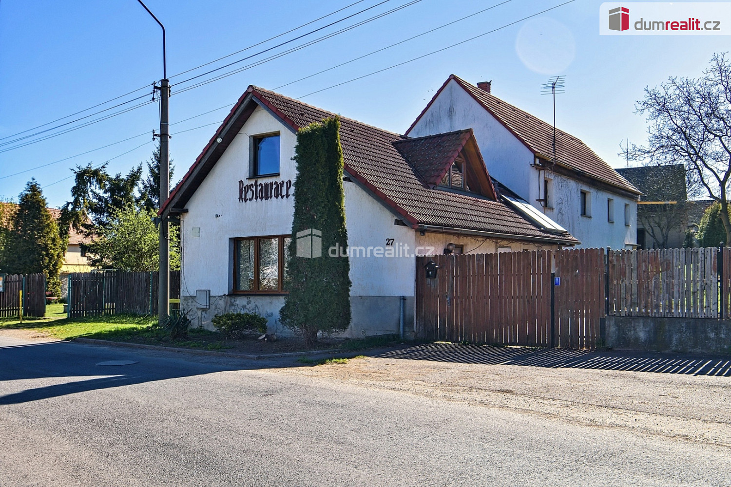 Prodej domu 350 m² s pozemkem 1 985 m²