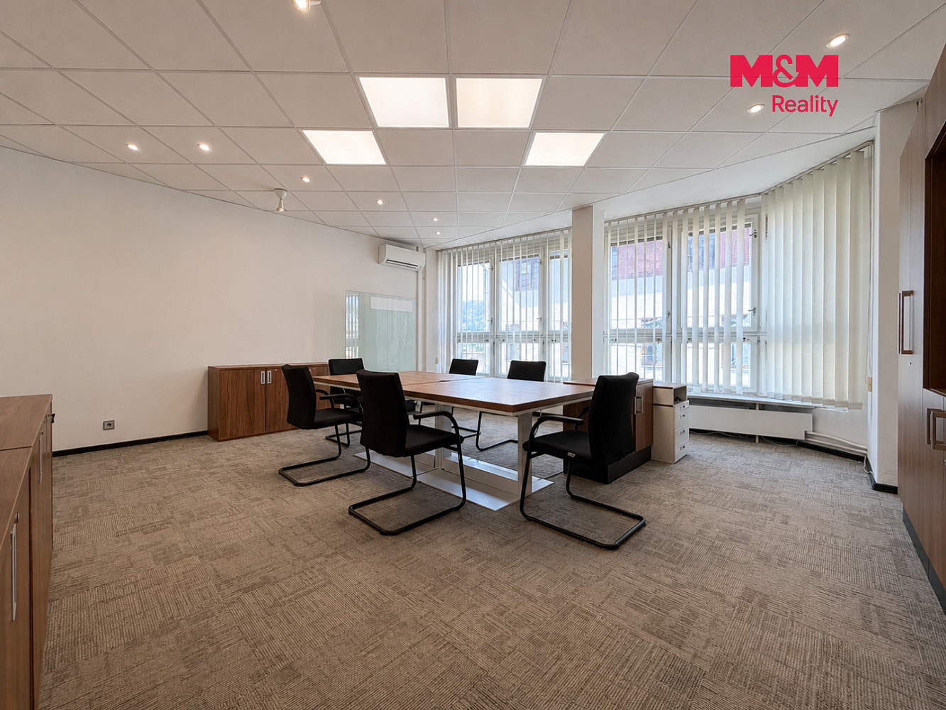 Pronájem kanceláře 38 m² – fotografie 2