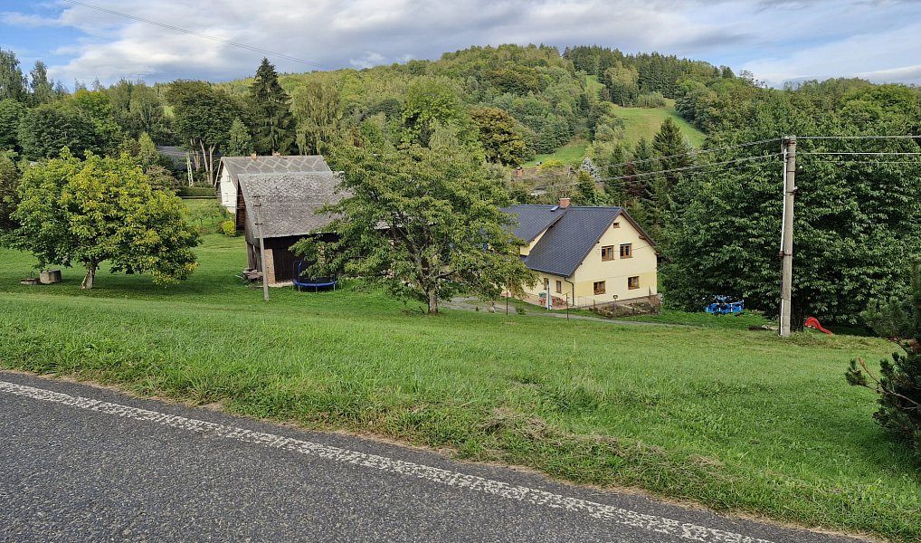 Prodej stavebního pozemku 1 629 m², Zlatá Olešnice – náhled fotky 3