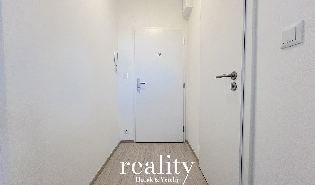 Pronájem bytu 1+1 40 m², Znojmo – náhled fotky 11