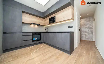 Pronájem bytu 2+1 58 m², Otakara Jeremiáše, Ostrava - Poruba