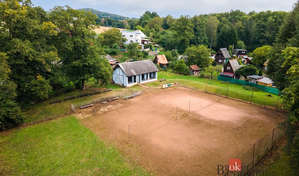 Prodej stavebního pozemku 4 083 m², Hrádek – náhled fotky 2