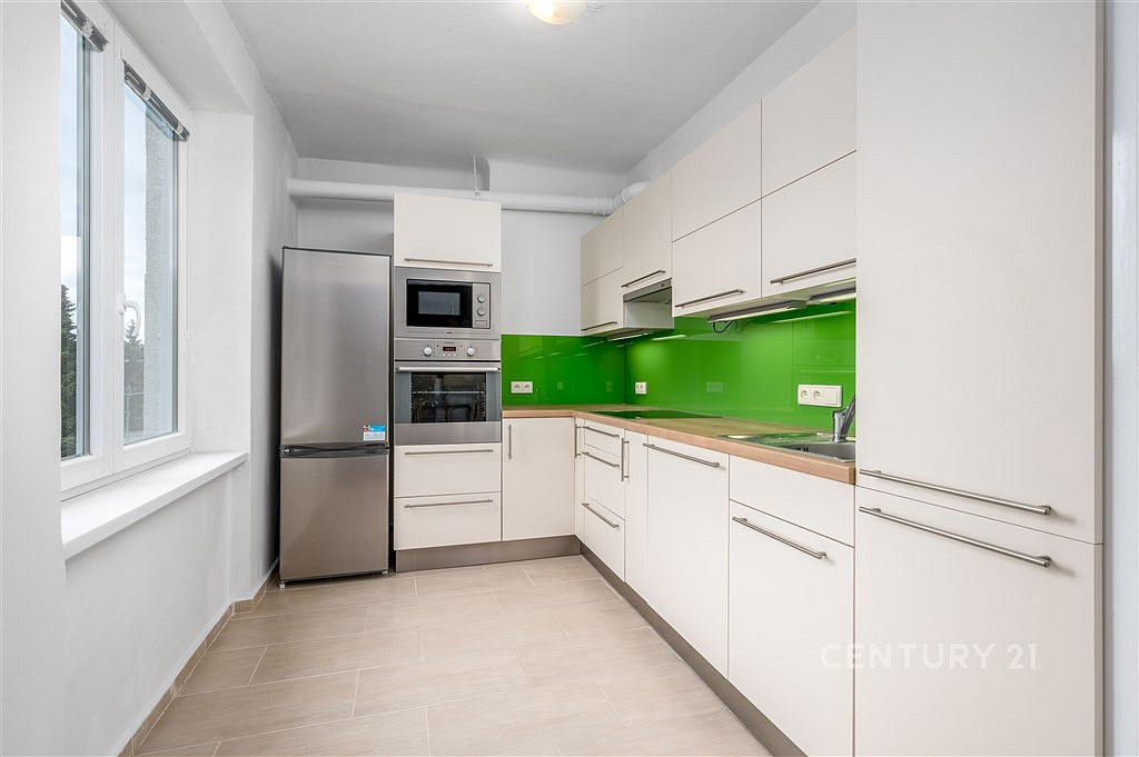 Pronájem bytu 2+kk 54 m² — photo 3