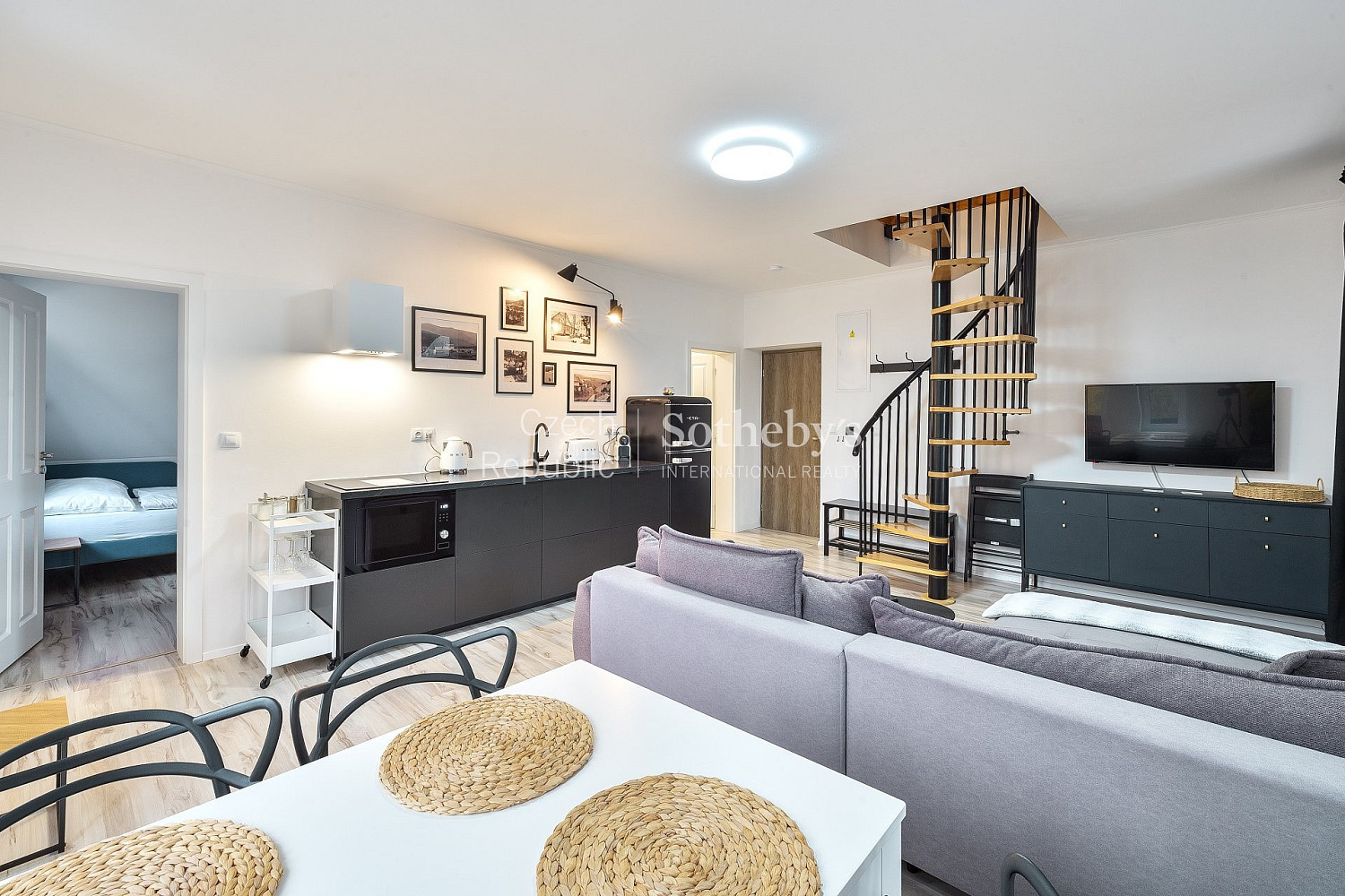 Prodej ubytovacího objektu 77 m² – fotografie 3