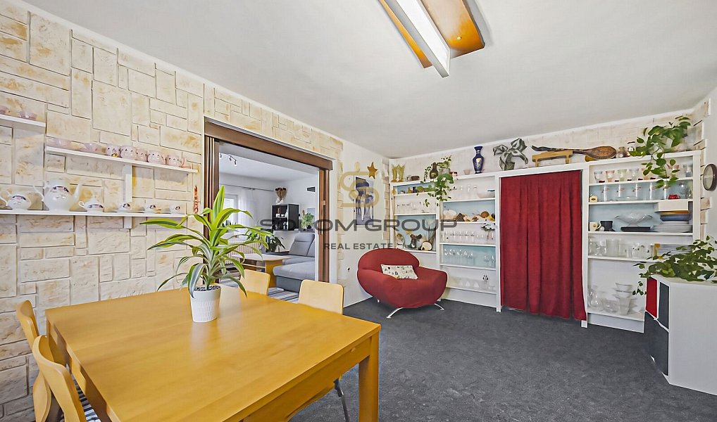 Prodej domu 140 m² s pozemkem 294 m², Rudná – náhled fotky 6