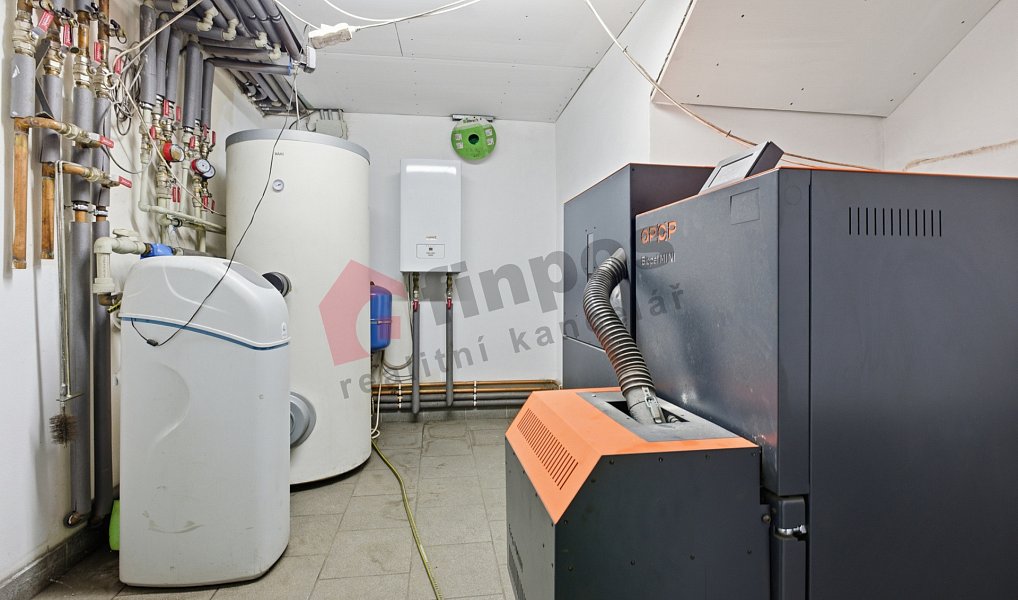 Prodej domu 282 m² s pozemkem 409 m², Velemín – náhled fotky 25