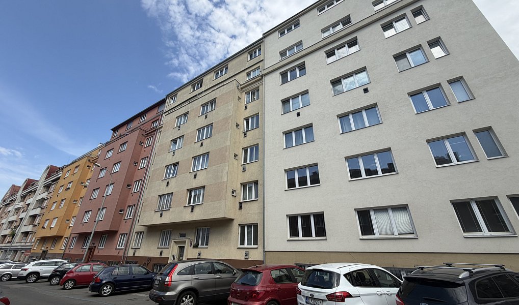 Prodej bytu 2+kk 47 m², Praha – náhled fotky 16