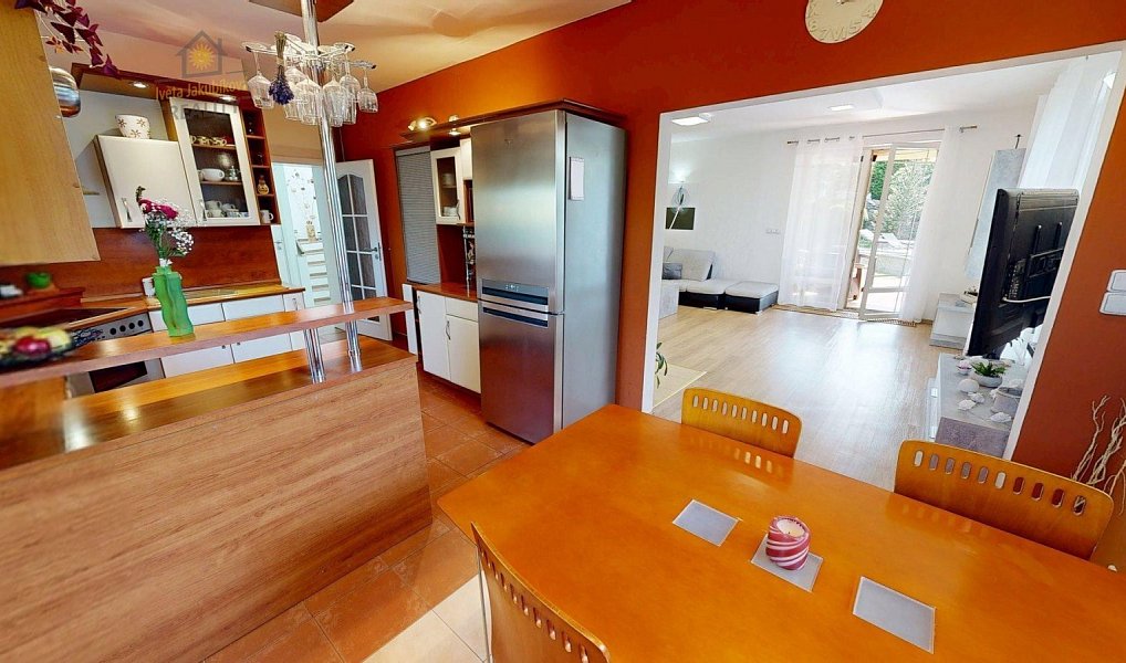 Prodej domu 220 m² s pozemkem 842 m², Bělá pod Bezdězem – náhled fotky 17